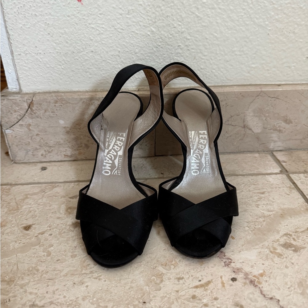 Ferragamo 4 inches black satin heels- great condition